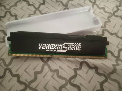 Premium 4 GB ddr 3 Gaming Ram with heat sink, stylish
