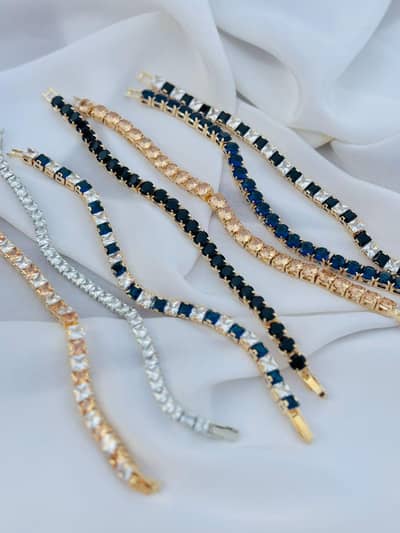 Tarnish free zircon bracelets