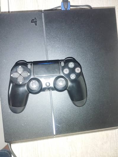 ps4 fat 500 gb in brand new condition
