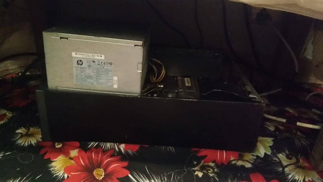 HP 4th gen pc with 19 inch monitor 7