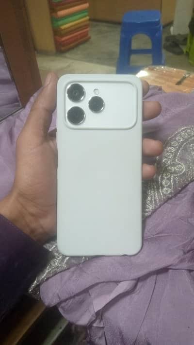 Tecno spark 40 6gb 128 gb full box 10day use only call 03057757267