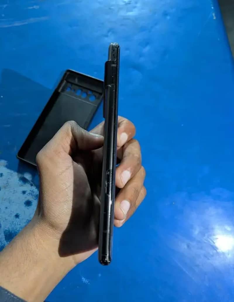 Google Pixel 6 pro 2