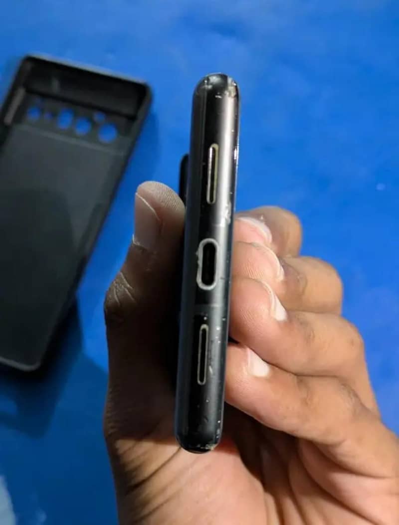 Google Pixel 6 pro 4