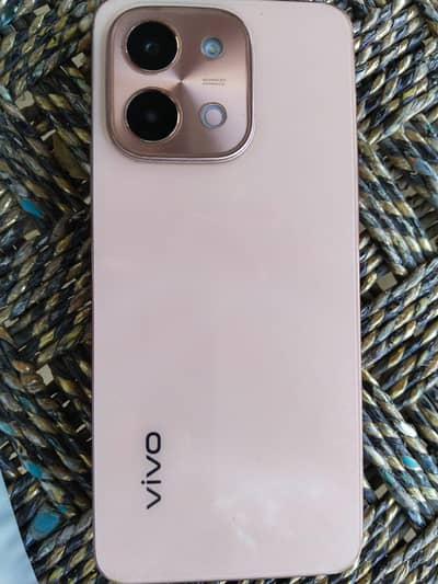 vivo y28