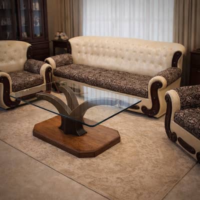 Sofa set with table / 5 sofa set / sofa excellent condition.