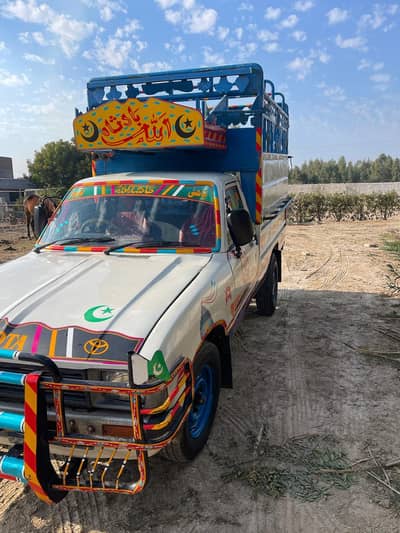 Toyota Hilux 1983/87 model