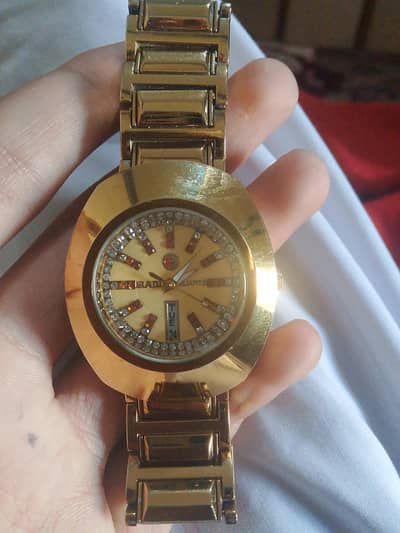 Luxury Gold Watch with Diamond Stones