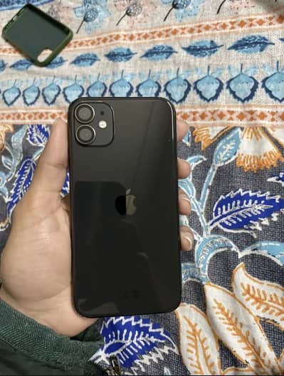 iPhone 11 96% battery health