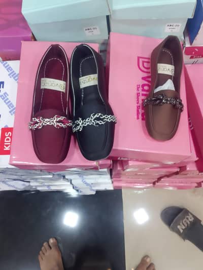 khusa available nays ha daba packs apni dukan ha Sab size available ha