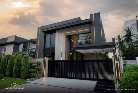 Most Luxurious Fully Furnished 1 Kanal Designer House for Sale