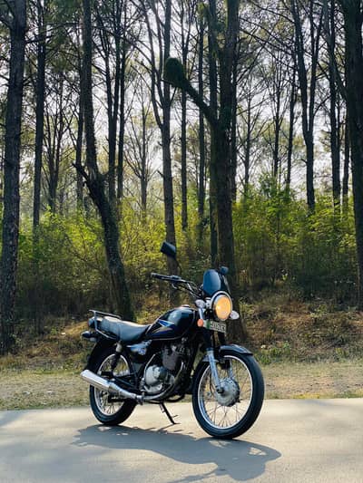 Suzuki GS-150 model 2014 low mileage antique bike