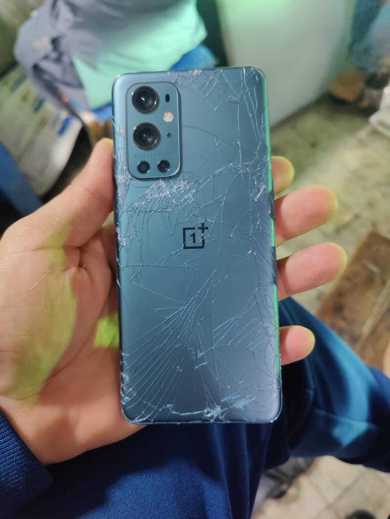 OnePlus 9 pro 12/256 4