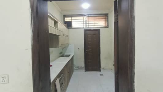 VALANCIA TOWN 16MARLA LOWER PORTION FOR RENT