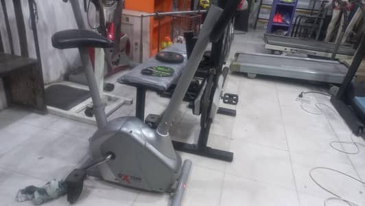 Magnetic cycle exercise cycling machine Elliptical spin bike treadmill