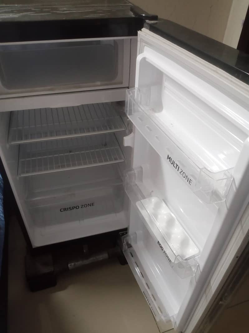 Refrigerator 1