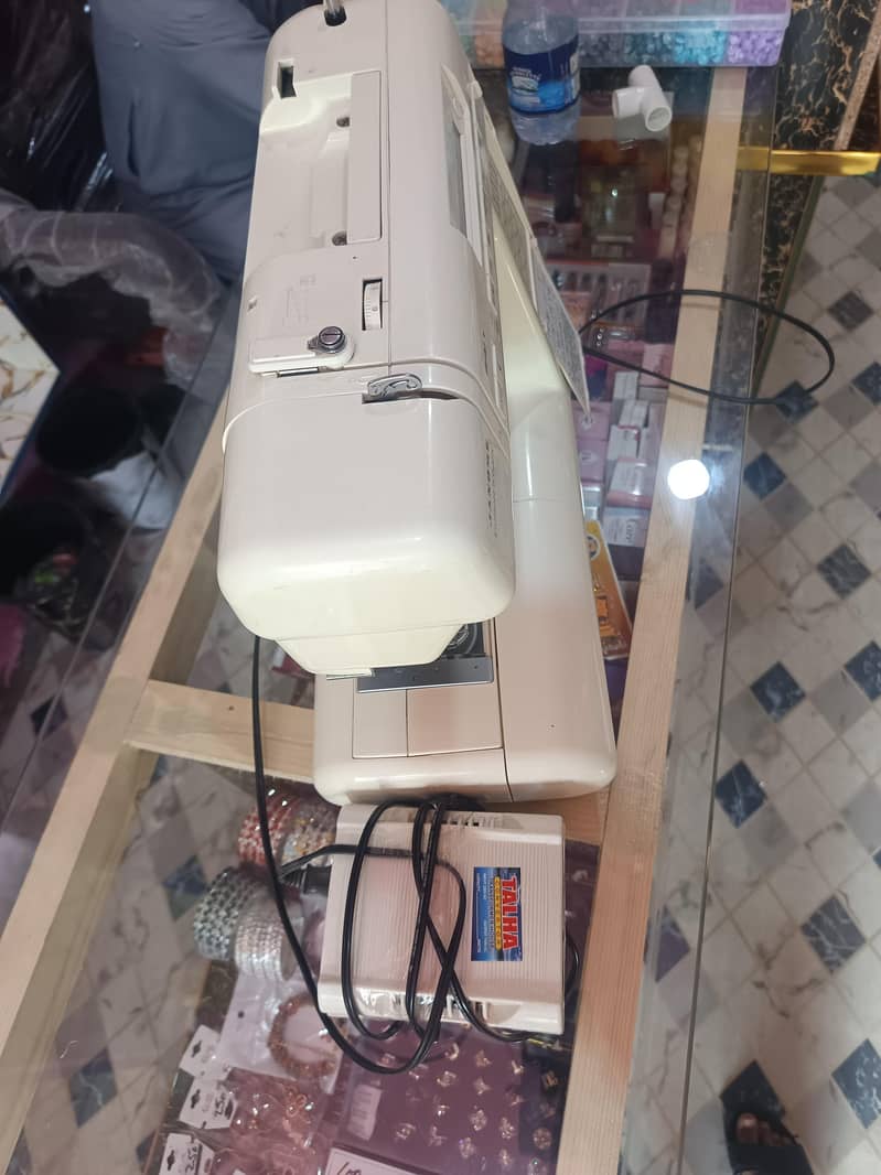 Janome 7601 Computetized 3