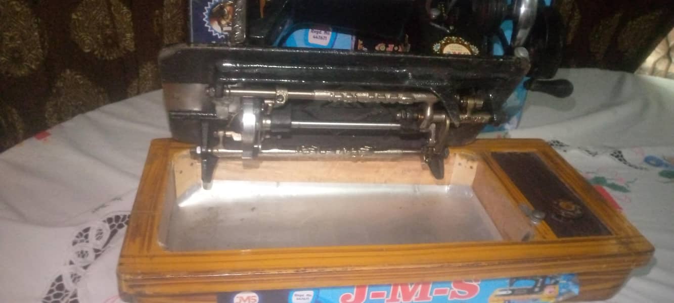 J-M-S  Sewing machine 3