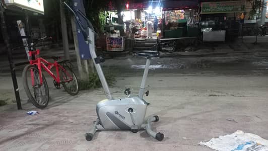 Magnetic cycle exercise cycling machine Elliptical spin bike treadmill