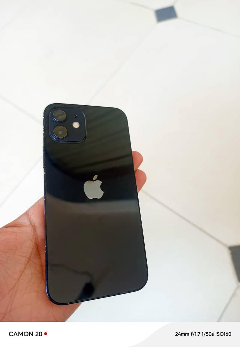 Iphone 12 (64GB). 0