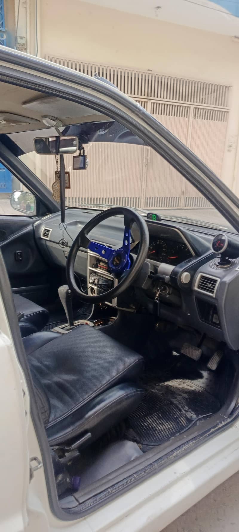 Charade automatic. 0