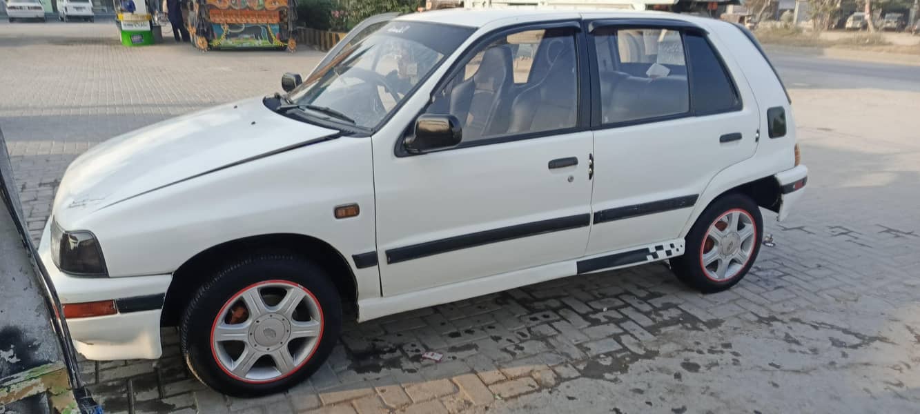 Charade automatic. 6