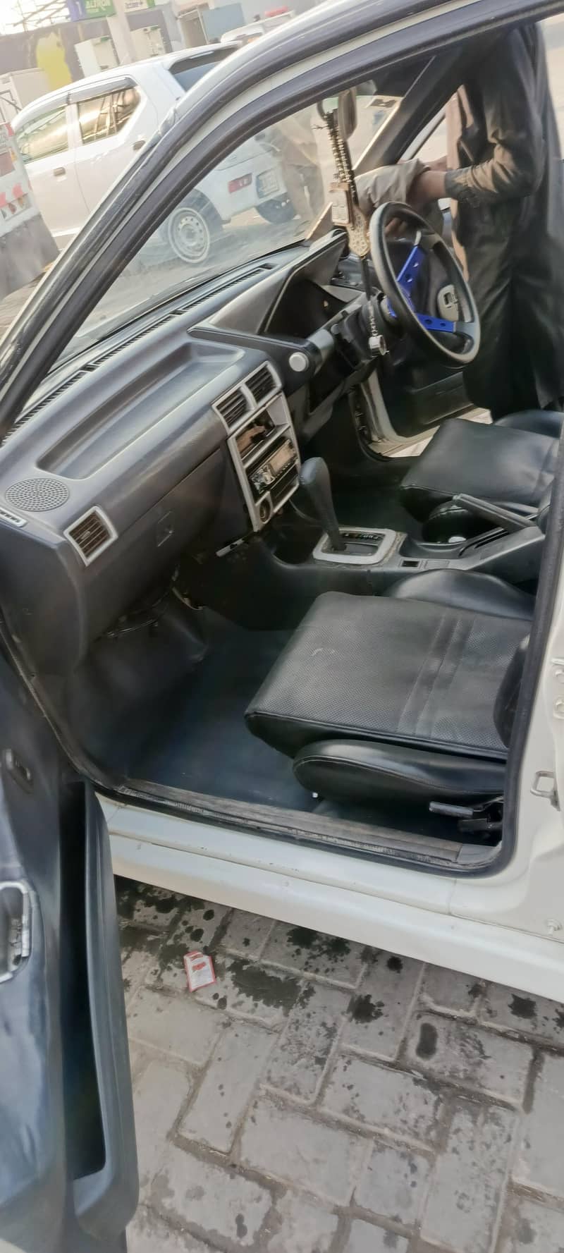 Charade automatic. 9