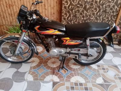 honda125 black 2021