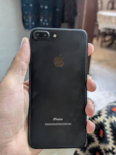 Iphone 7+ with box ! 32 GB ! LLA model ! BH 100 ! Finger Ok ! All ok