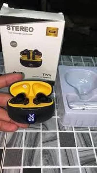 It's is wireless Earphones with Long lasting Battery