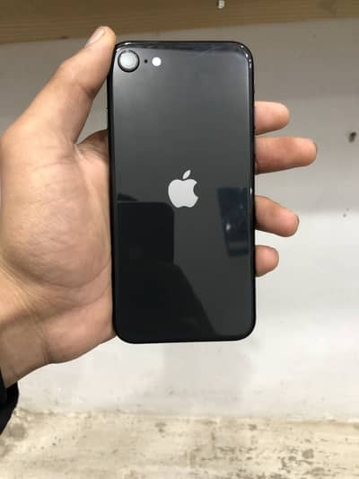 iPhone SE 2020 64 gb 90% battery health my WhatsApp num 03225092970