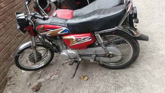 Honda 125 2019 model red color