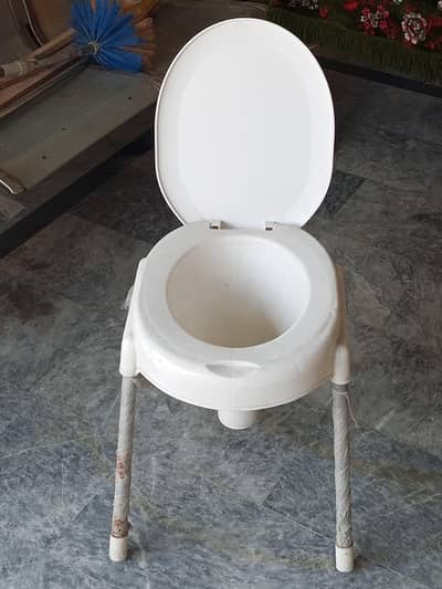 commode chair for sale