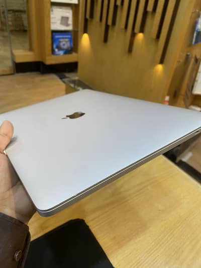 Apple Macbook pro 2019