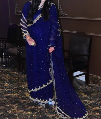 branded saree only serious buyer can contact