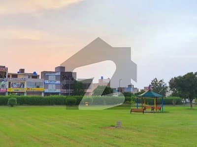 5 knal plot for sale Corner main road, Chinar Court