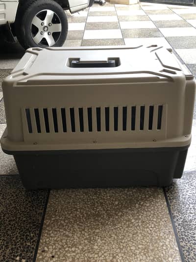 Large Jet box for dogs