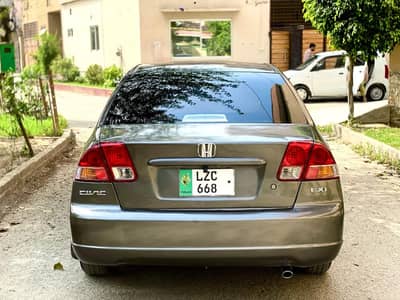 Honda civic 2004 model lush condition