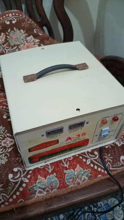 RIMCO A-35, 3500W Voltage Stabilizer(4 Relay KING SIZE) Condition 8/10