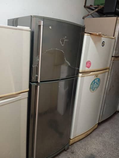 10 Fridge for sale