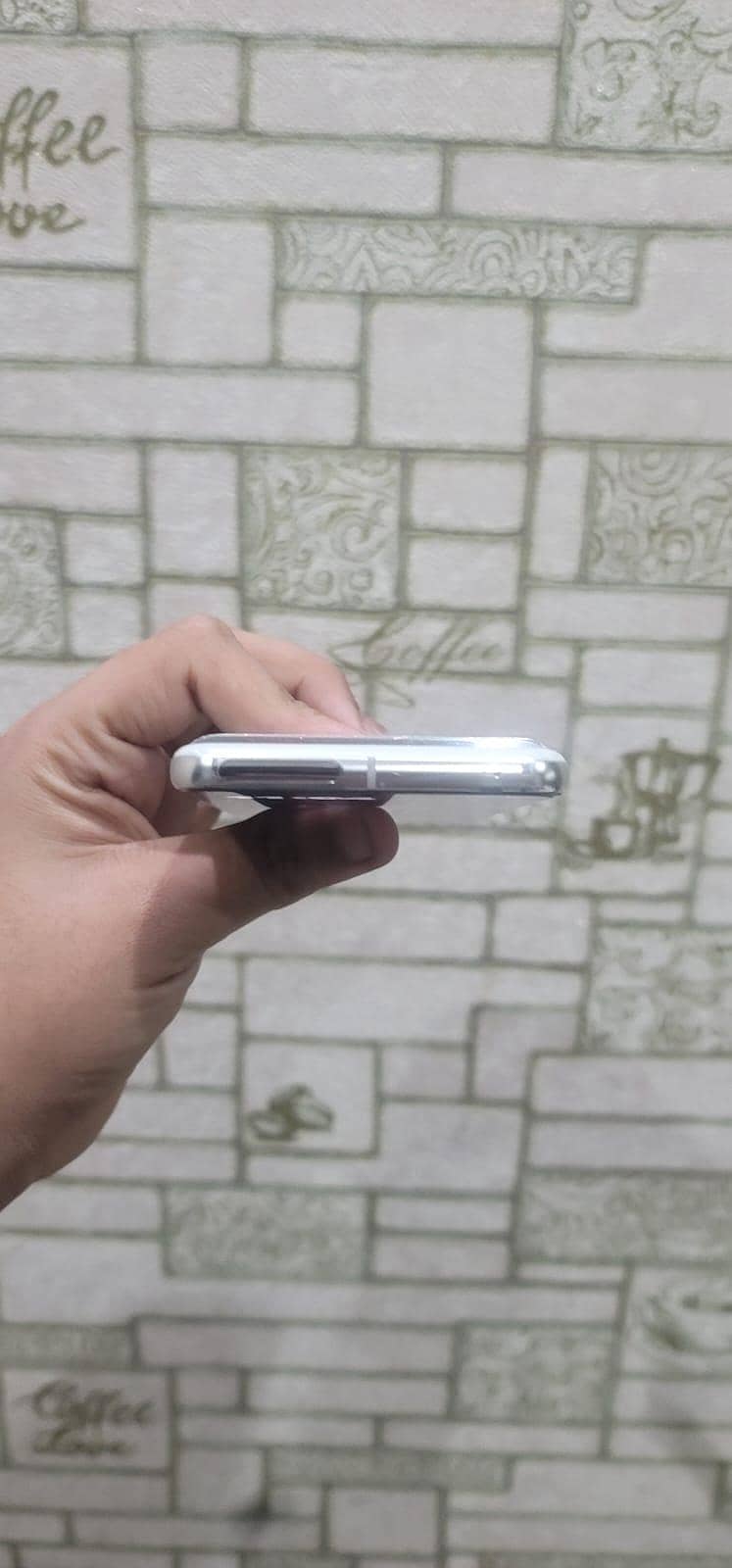 google pixel 8 pro 4