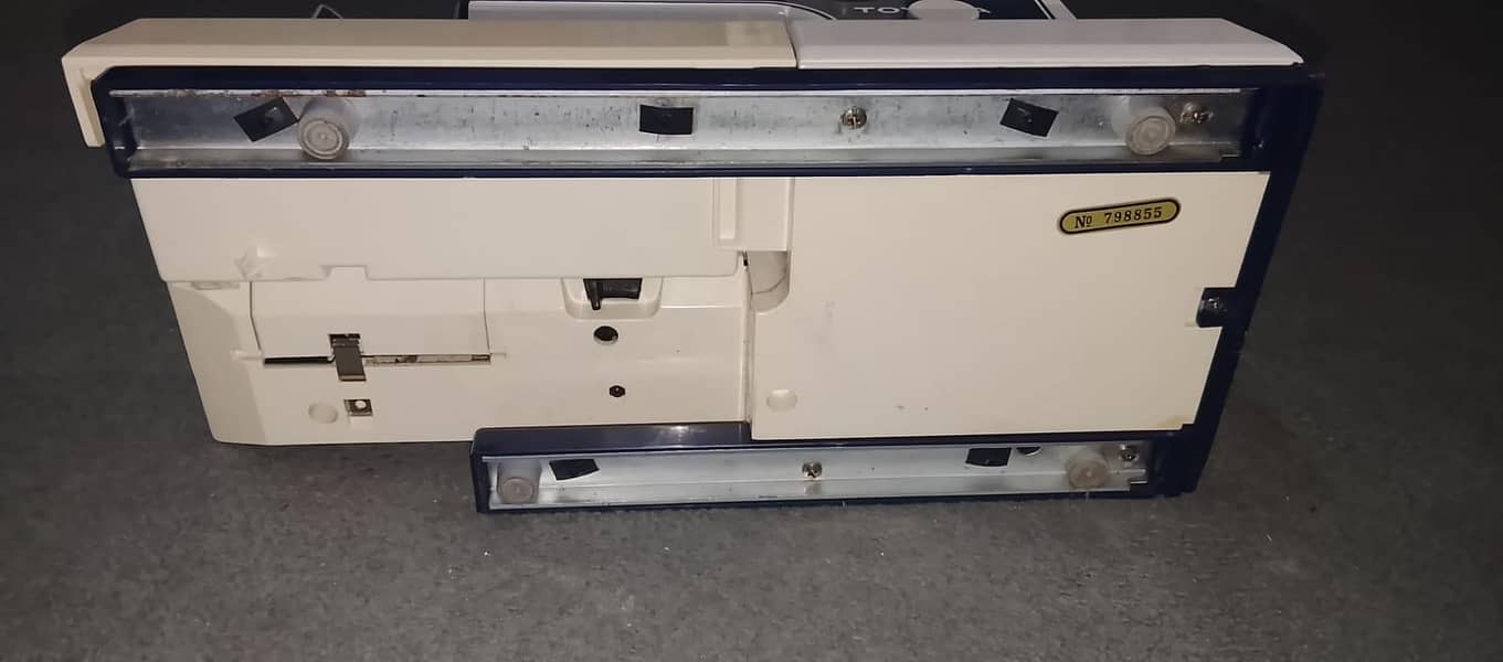 sewing machine 8