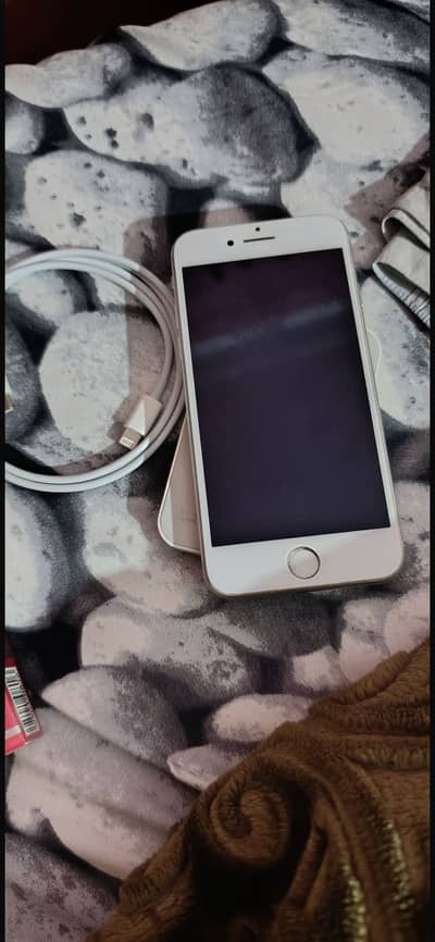 iphone 8 PTA approved with box