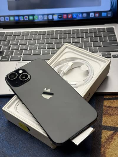 iPhone 15 jv 128GB Storage o cycle count