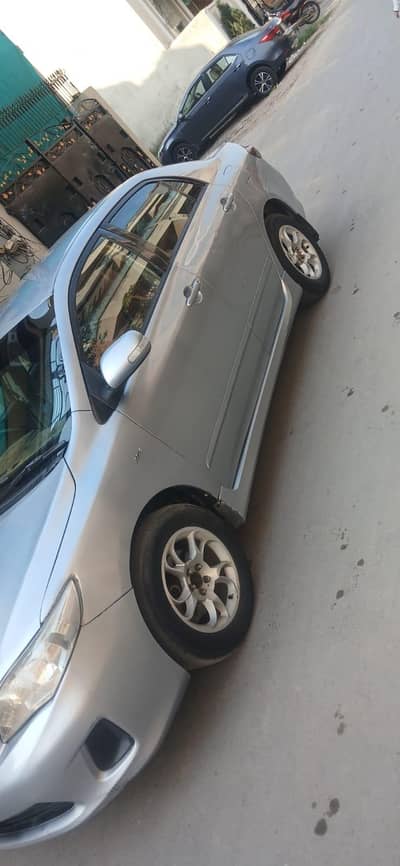 Toyota Carolla Gli 2010 Model