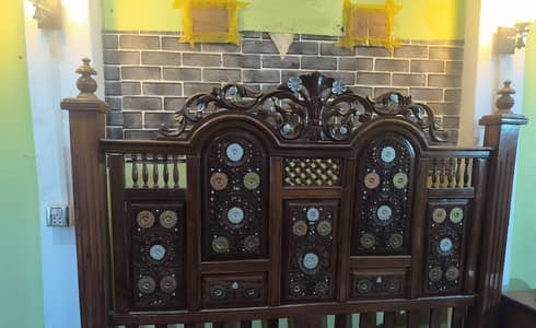 Chinoti Style Bed with side tables