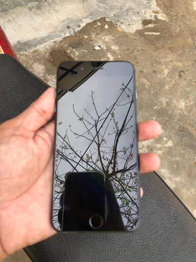 iPhone 8 Plus all okay non-Pta jv