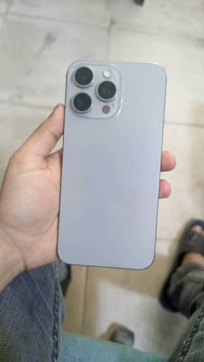 Iphone 15 Pro Max 10/10 with Box