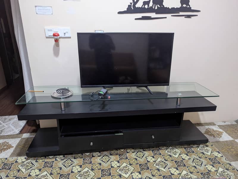 TV LCD TABLE 0