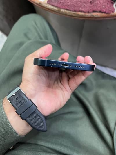 13 bypass 128gb battary 79. Water pack