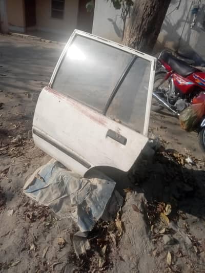 Suzuki Khyber body parts are available door bonut